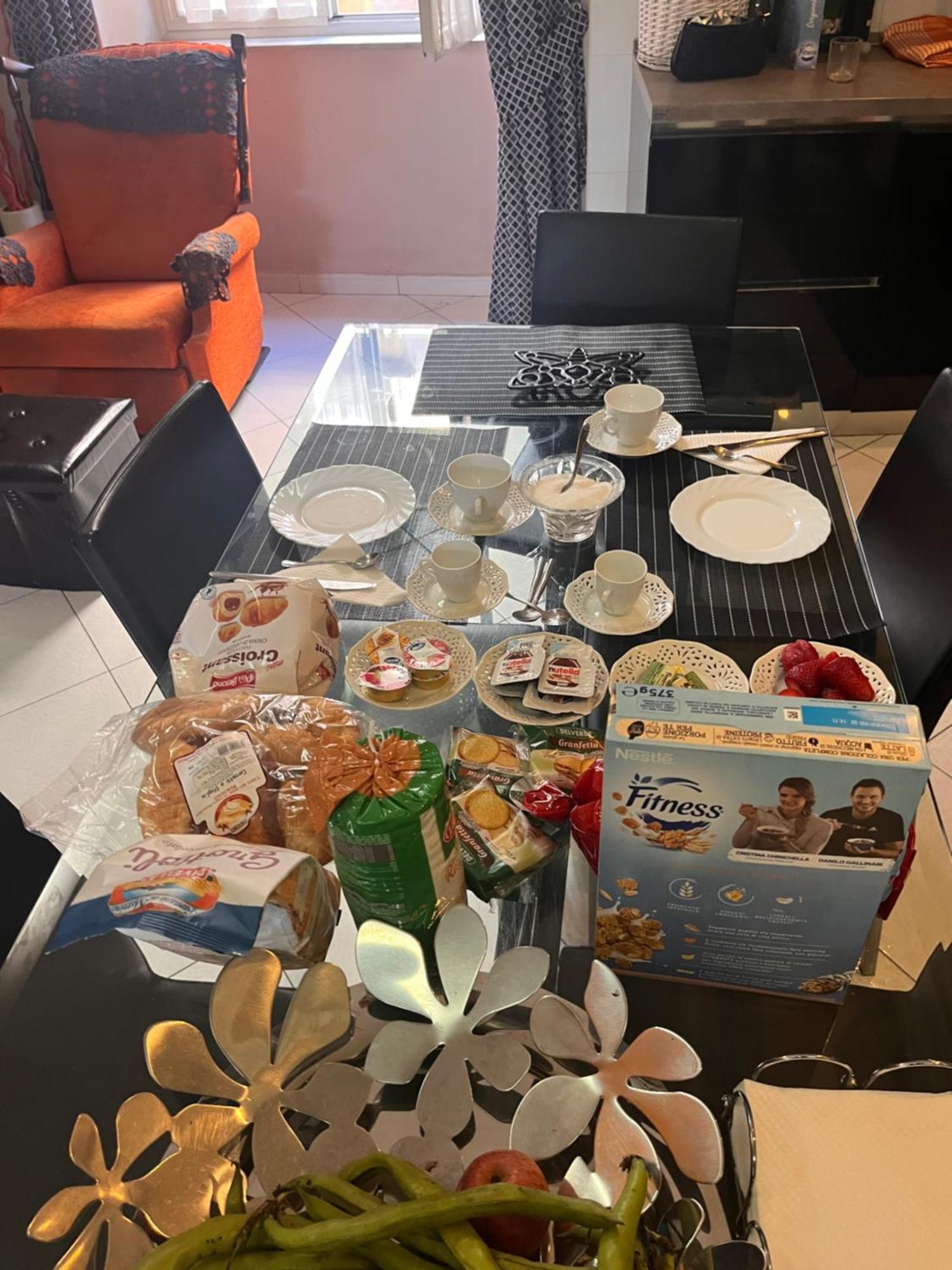 Matrimoniale Ampia Con Bagno Privato In Condiviso Alloggio in famiglia
